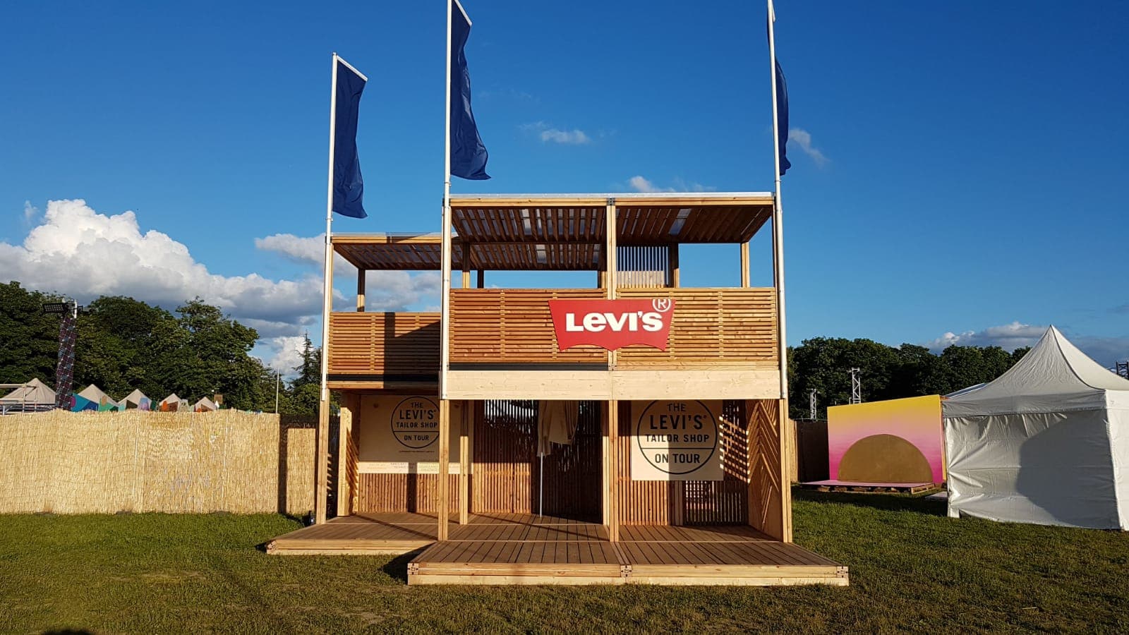 Ephemere-Square-Levis