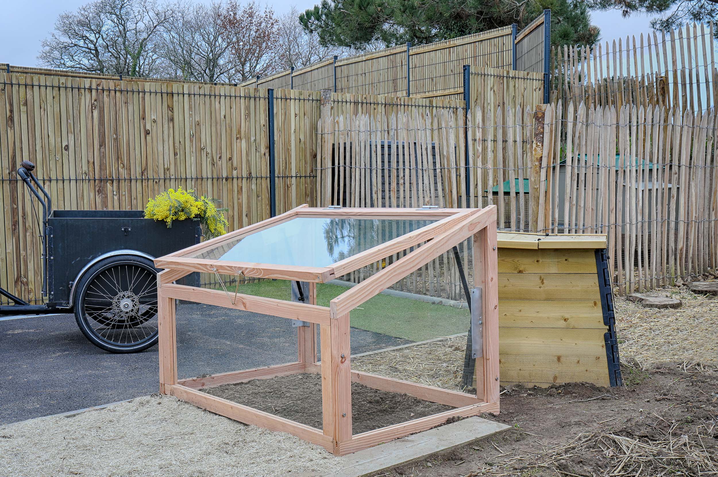 upgaarden-serres-mini-serres-jardinage-empreinte-environnementale-2-sur-12