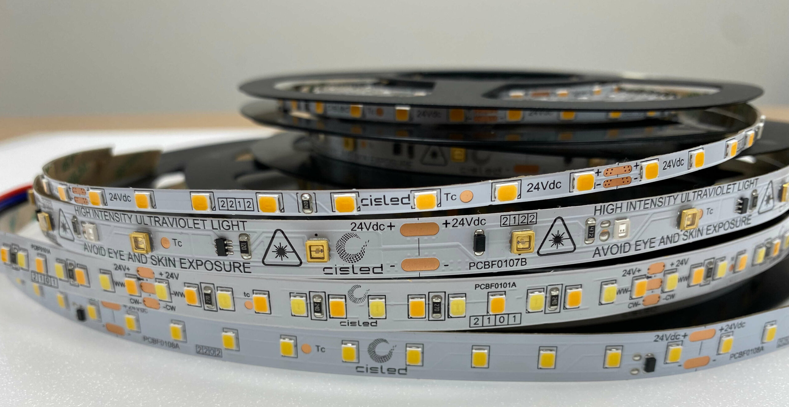 Photo-bandeau-Ruban-LED-sur-mesure-2