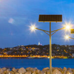 Photo de l'entreprise Lumi'in qui conçoit des lampadaires solaires connectés